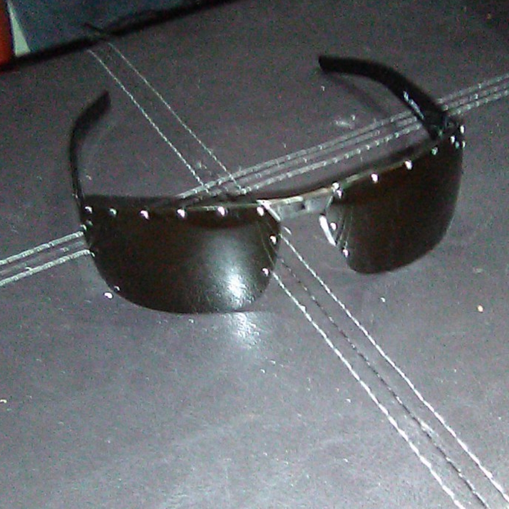 Authentic Gucci unisex sunglasses